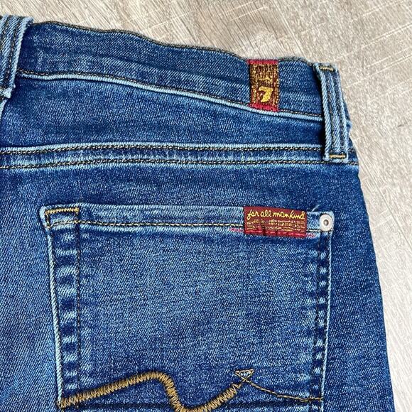 7 FOR ALL MANKIND Distressed Raw Hem Denim Bermuda Shorts Women’s Size 27 - Picture 6 of 11